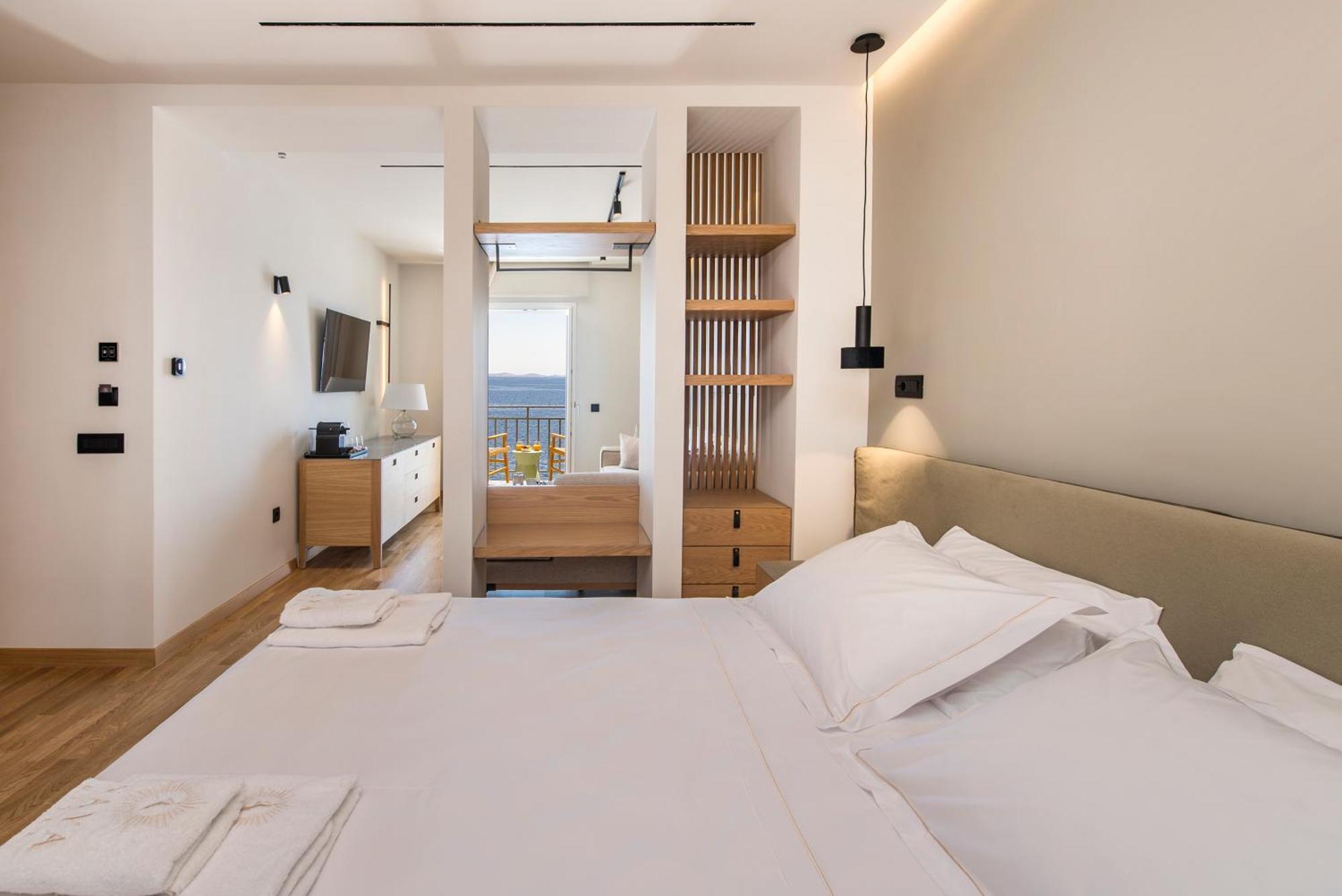 Anaya Suites Ermoupoli Ngoại thất bức ảnh