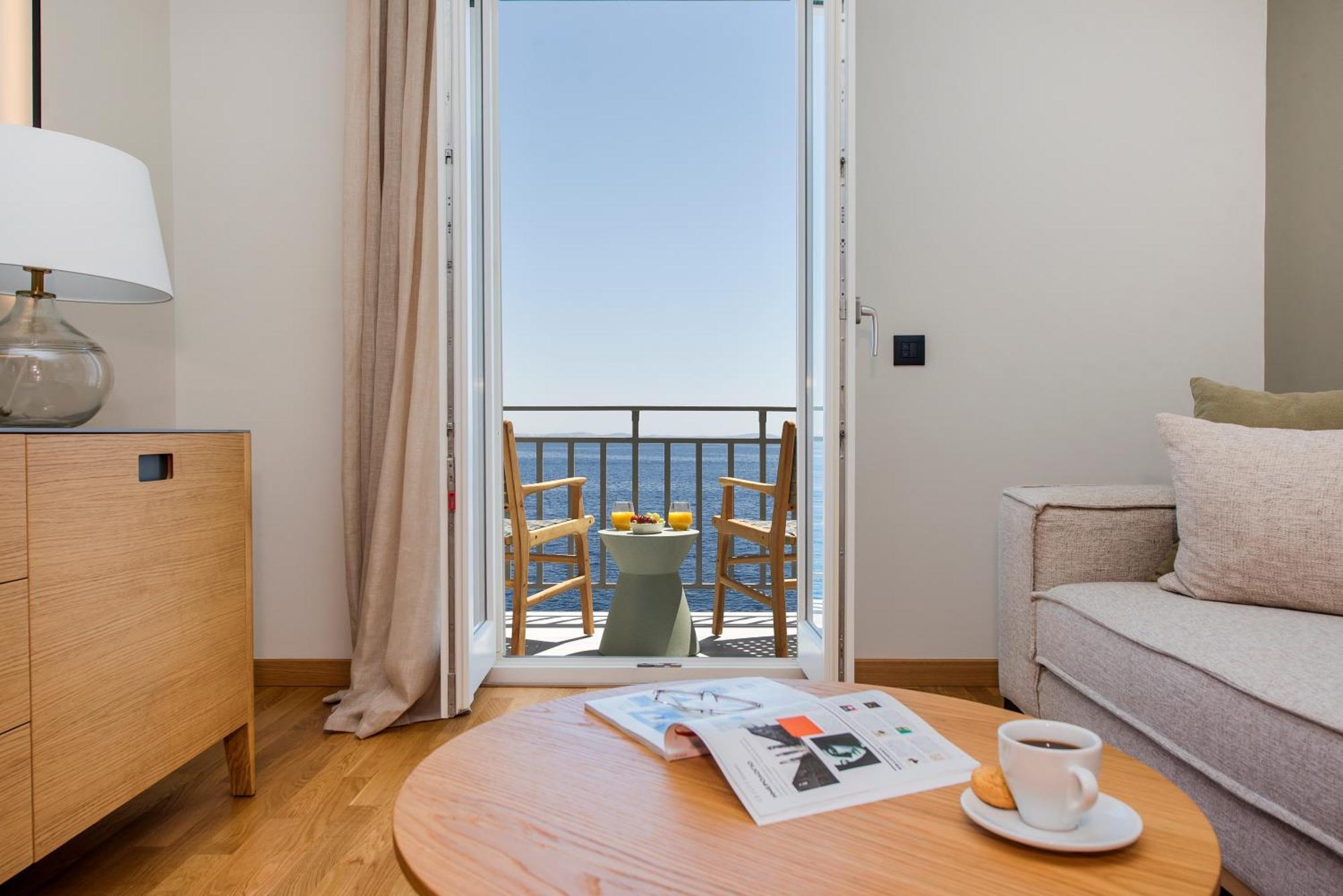 Anaya Suites Ermoupoli Ngoại thất bức ảnh