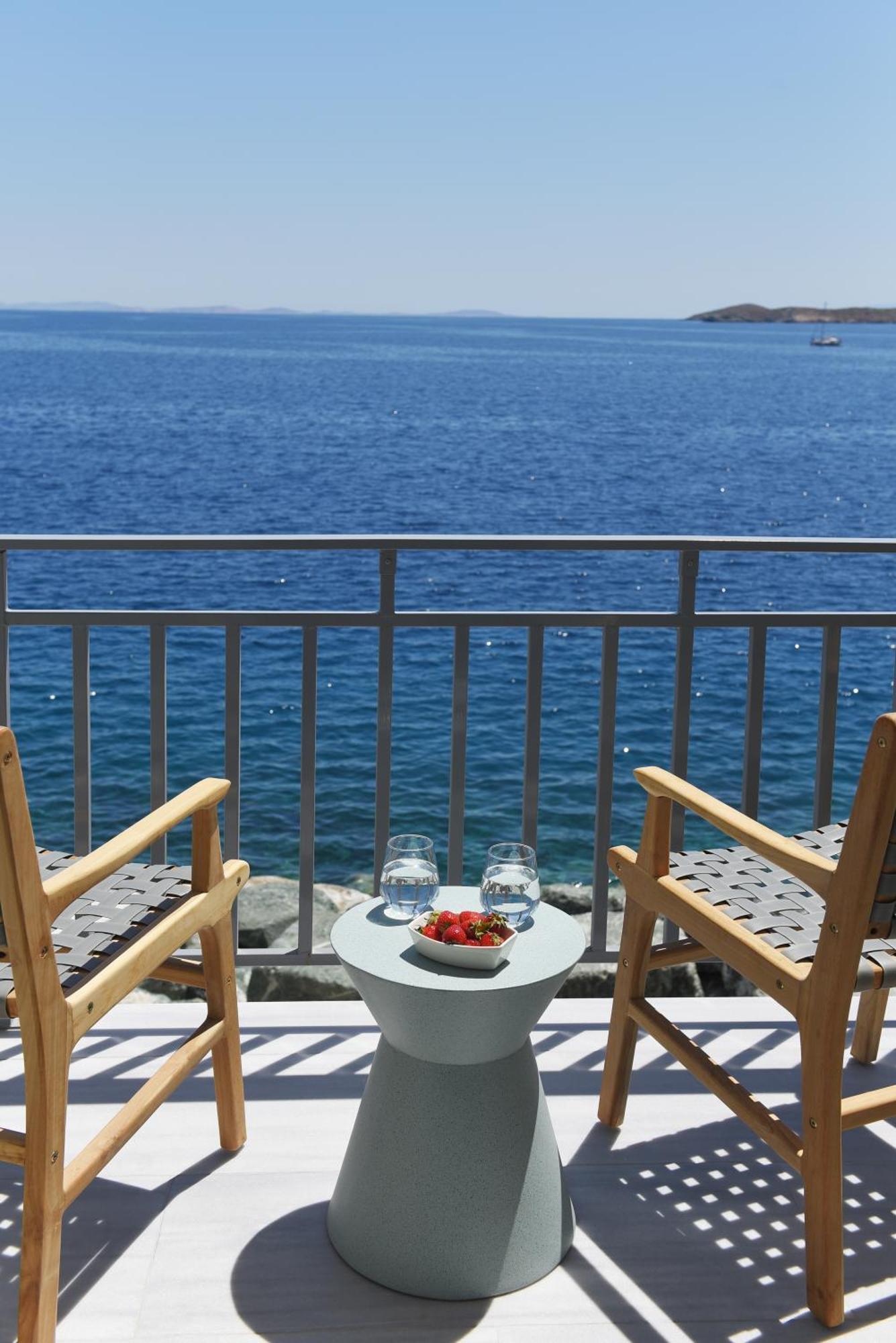 Anaya Suites Ermoupoli Ngoại thất bức ảnh