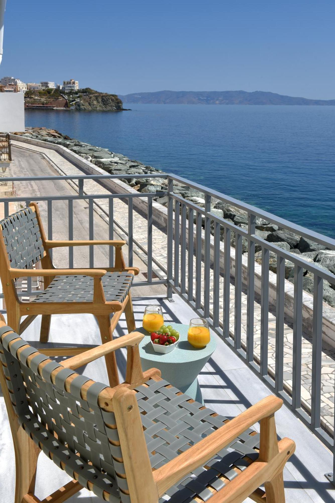 Anaya Suites Ermoupoli Ngoại thất bức ảnh
