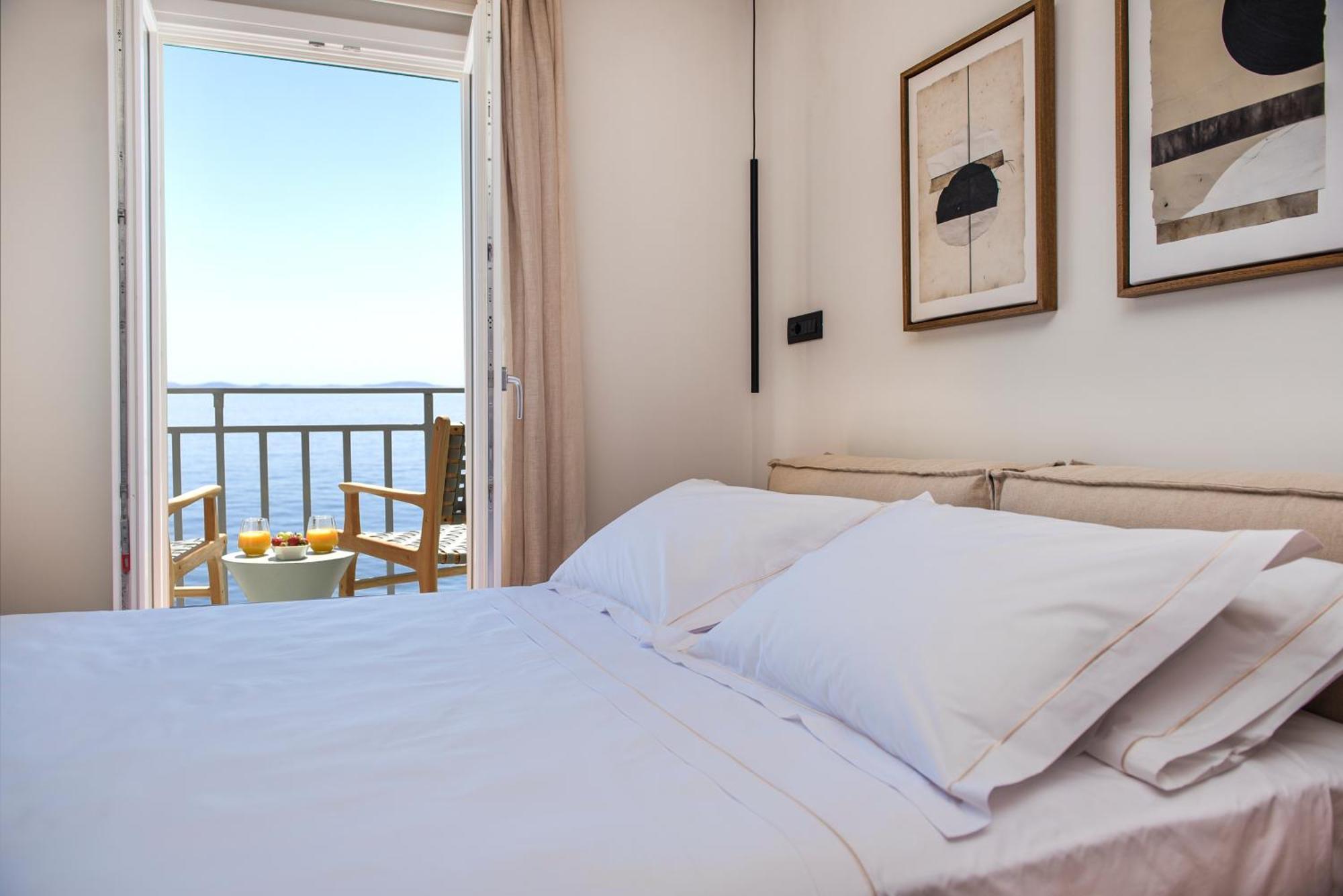 Anaya Suites Ermoupoli Ngoại thất bức ảnh