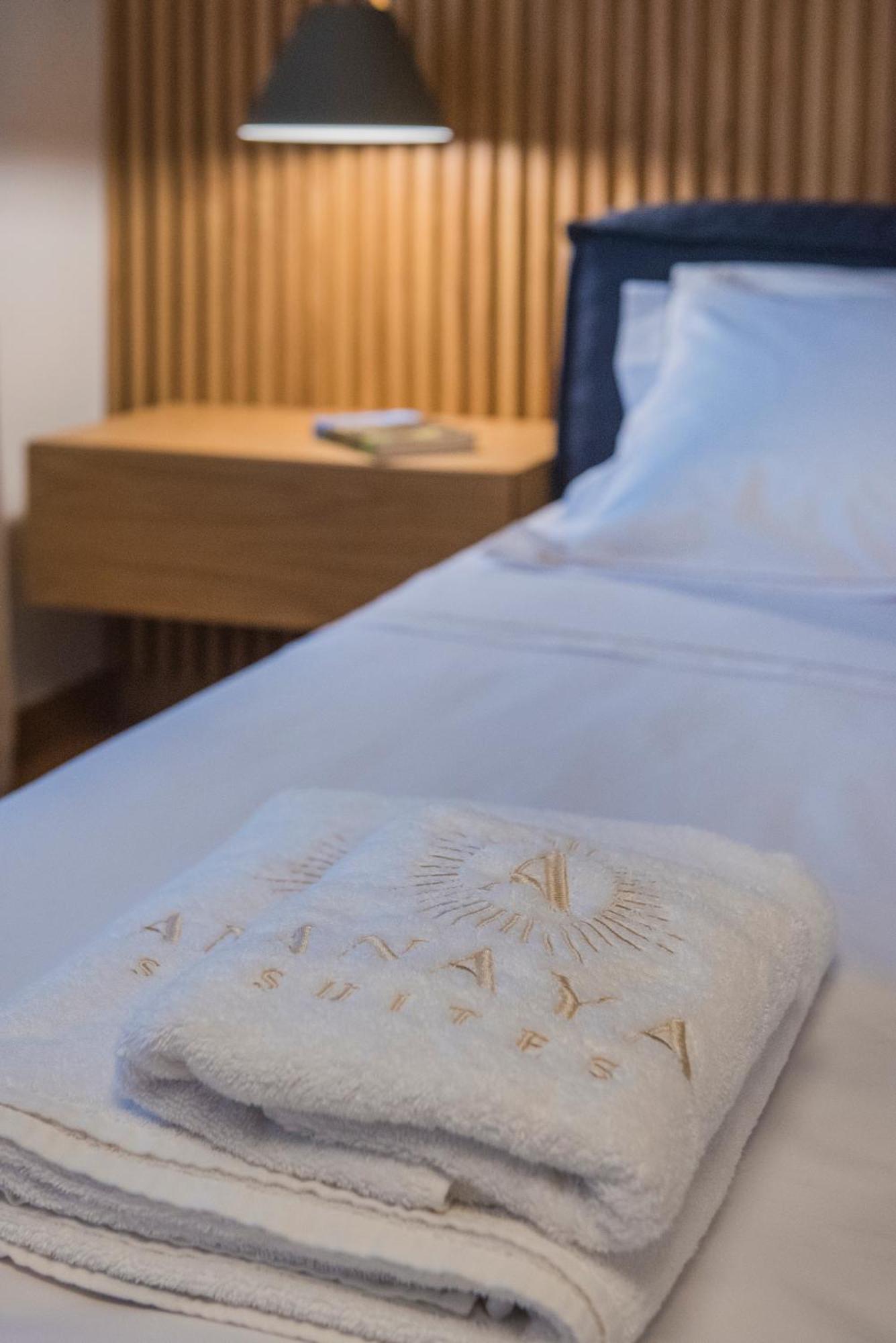 Anaya Suites Ermoupoli Ngoại thất bức ảnh