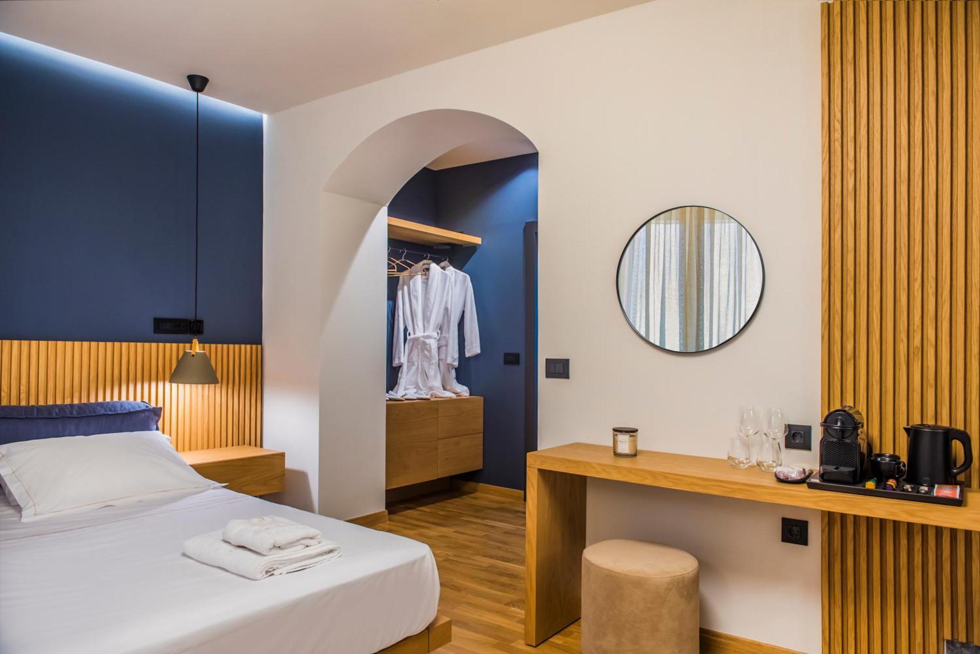 Anaya Suites Ermoupoli Ngoại thất bức ảnh