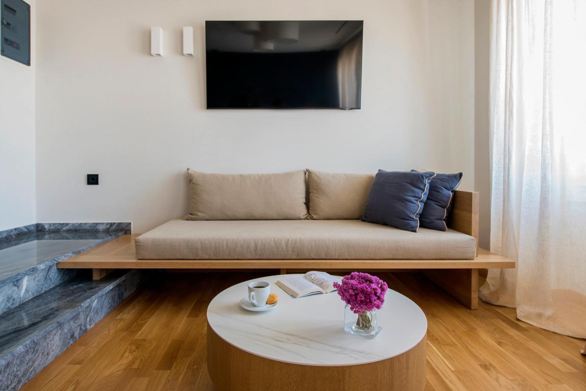 Anaya Suites Ermoupoli Ngoại thất bức ảnh