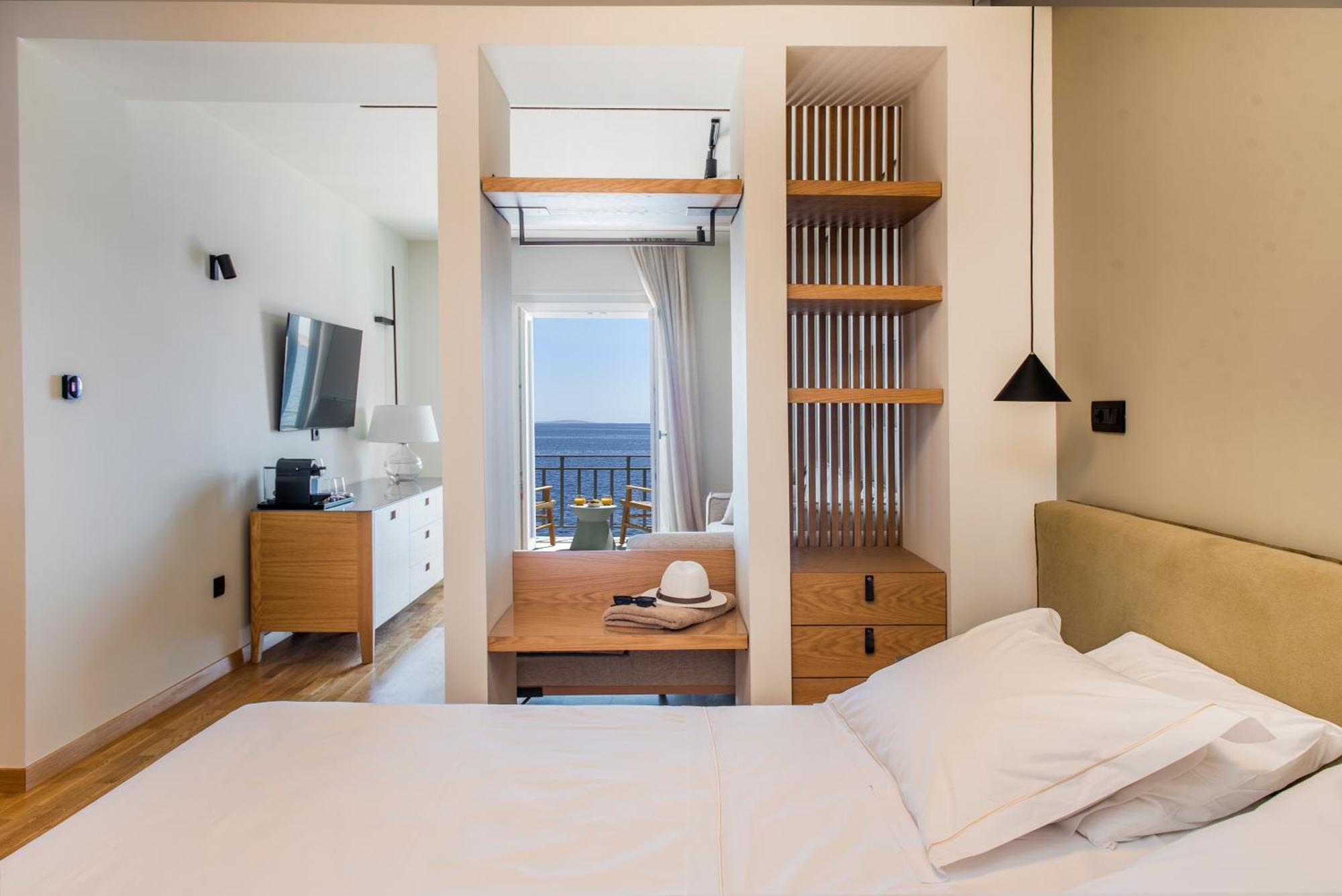 Anaya Suites Ermoupoli Ngoại thất bức ảnh