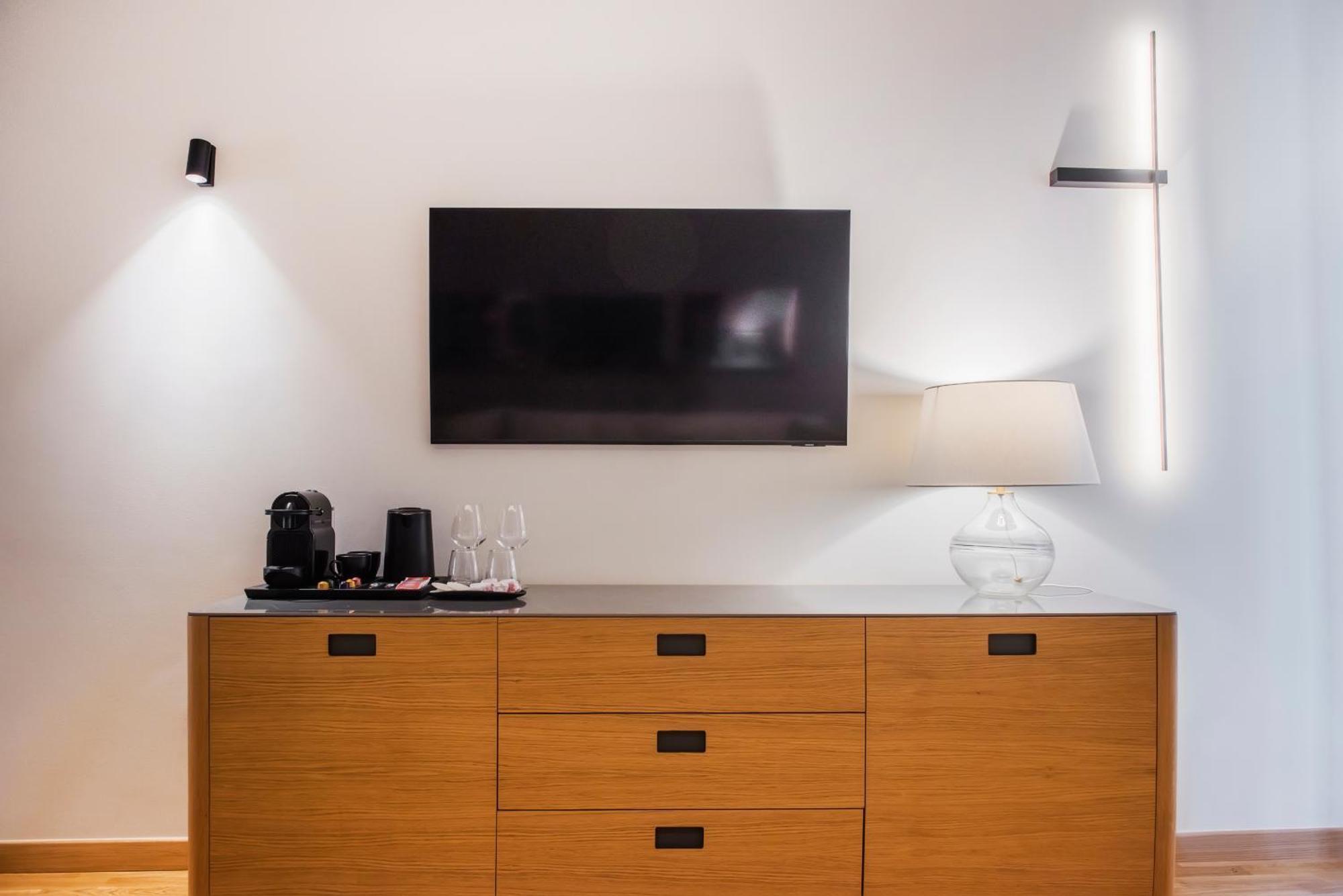 Anaya Suites Ermoupoli Ngoại thất bức ảnh